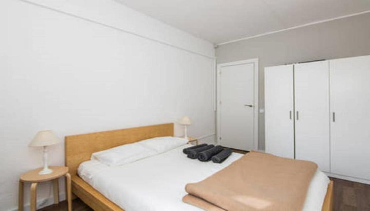 Sagarda Familia Private Sunny Room Барселона Екстериор снимка