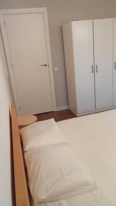 Sagarda Familia Private Sunny Room Барселона Екстериор снимка